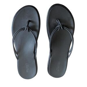 OluKai 'Aka Women’s Flip Flop Black Sandals Bikini Strap Beach W8